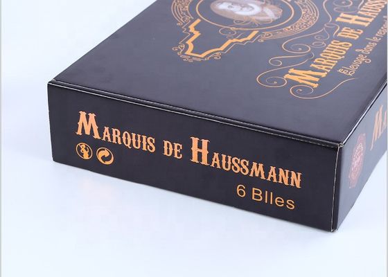 Tłoczone, lakierowane pudełko z tektury falistej o gramaturze 380 g / m2